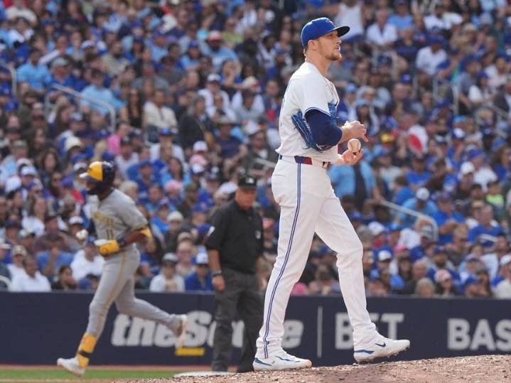 Hoffman gives up back-to-back homers as Blue Jays stunned by Brewers
