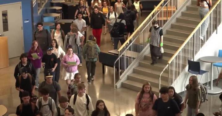 Parents warned of 'back-to-school necklace' trend among students