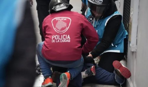 Incidentes en marcha de jubilados; detienen a dos fotógrafas