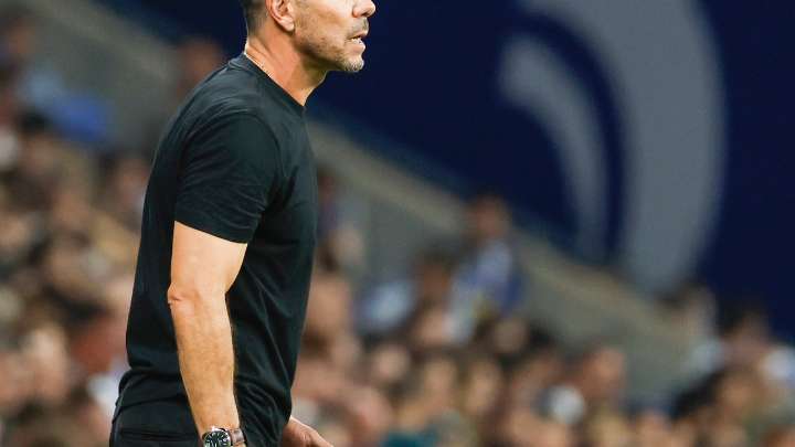 Ponen a Simeone un micrófono en la pausa de hidratación en el Espanyol