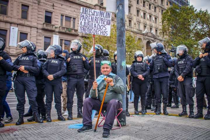 Jubilados y discapacidad: la oposición intentará rechazar los vetos de Milei