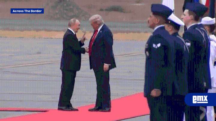 Trump recibe a Putin con un enérgico apretón de manos a su llegada a Alaska