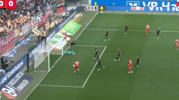 Luis Díaz falló insólito gol debajo del arco con Bayern Múnich en Bundesliga