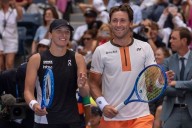 New US Open mixed doubles tournament begins and 2 teams are already halfway to the $1 million prize