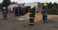 Jueves gris para los camiones en Ruta 40: otro vuelco en Bariloche dejó un herido, cuál es su estado