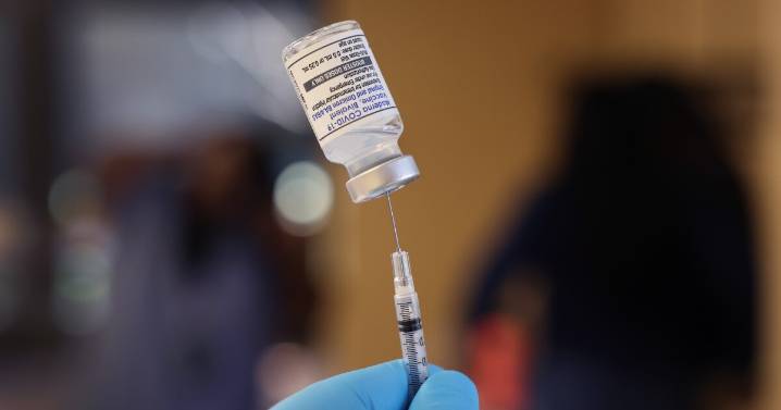 COVID vaccine guidance has changed — again. A doctor tackles your questions