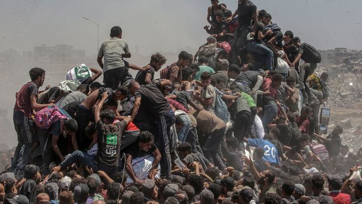 Al menos siete palestinos muertos tras un bombardeo israelí en el mismo día que comienza la evacuación de ciudad de Gaza