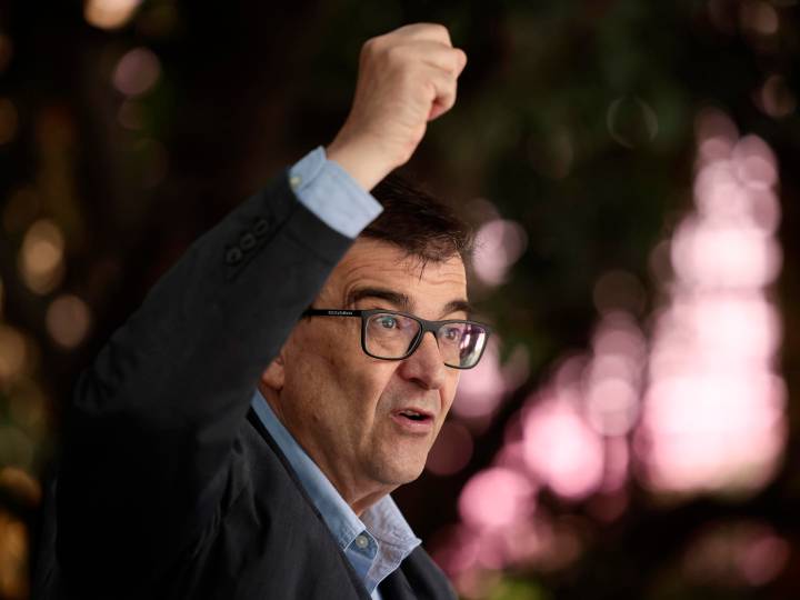 El último libro de Javier Cercas es la novela más vendida en la Feria del Libro de Lima