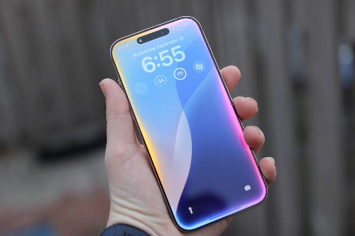 Apple is in talks to use Google's Gemini for Siri revamp, report says