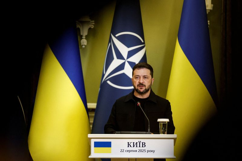 Zelenskiy says Russia doing 'everything' to stop summit with Putin
