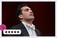 Vino, cantó y triunfó. El tenor Jonathan Tetelman hizo delirar al público en el Colón
