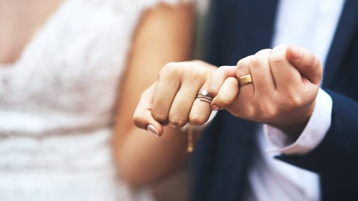 Traditional marriage parade planned in Ottumwa sparks culture clash