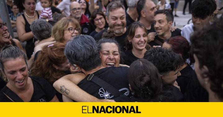 La calle Valladolid gana el concurso de adornos de la Festa Major de Sants 2025