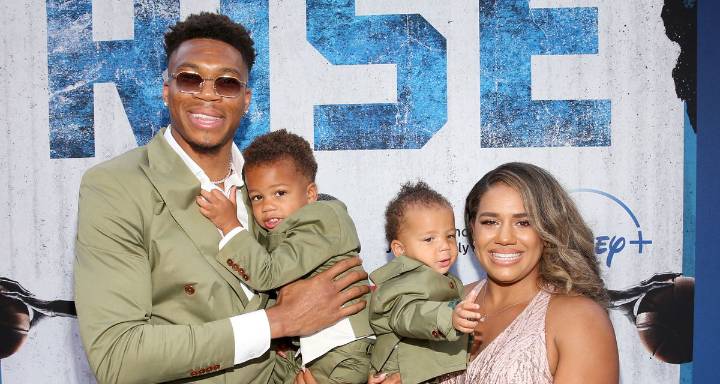 “I Pray”: Giannis Antetokounmpo’s Wife Mariah Pens Emotional Message for Son Amid Greece Controversy As Giannis Antetokounmpo focuses on going around the Bucks for EuroBasket, wife Mariah writes a spe