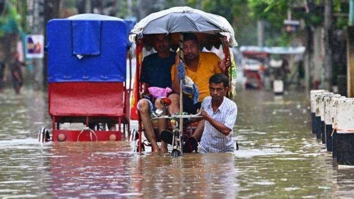 Inundaciones en India dejan al menos 32 muertos y más de 50 desaparecidos
