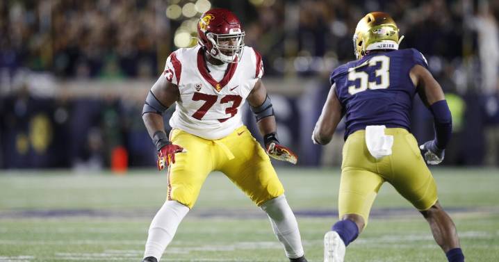 USC offers multi-year extension to Notre Dame, 'hopeful' for deal to extend rivalry series