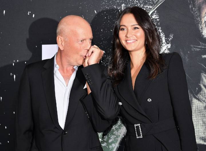 La esposa de Bruce Willis actualiza el estado de salud del actor: está perdiendo el lenguaje y el cerebro le falla