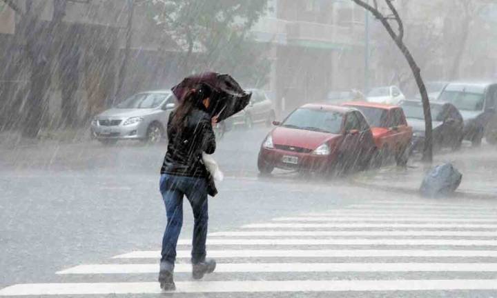 Tormenta de Santa Rosa: inundaciones, evacuados y granizo en varias regiones del país