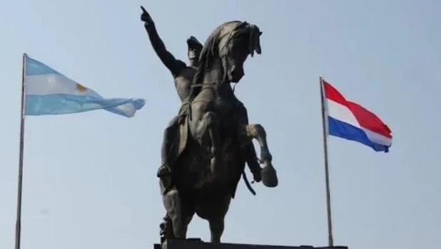 El monumento a San Martín en Asunción