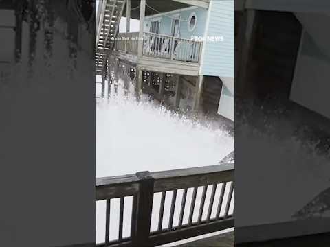 Hurricane Erin SLAMS homes in North Carolina #shorts #foxnews #news #us #fox #weather #ocean #waves