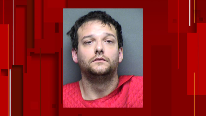 Man sentenced to life in prison after fatally shooting pregnant woman in front of her 2 children