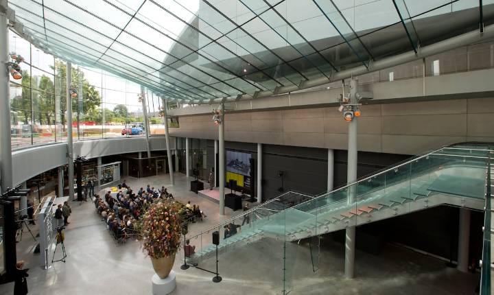 Museo Van Gogh pide a gobierno neerlandés financiar reparaciones