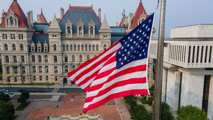 Democrats face obstacles in changing NY redistricting laws