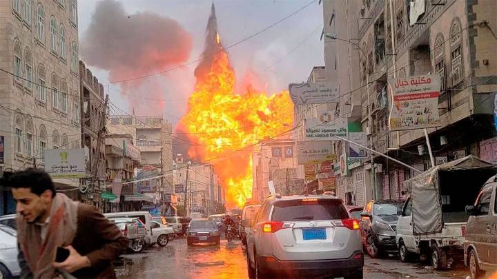 Israel confirmó la muerte del primer ministro hutí en un ataque aéreo en Yemen