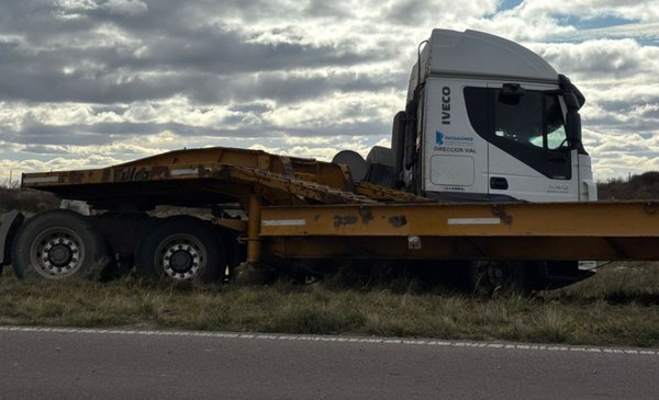 Stroeder: dos empleados municipales debieron ser asistidos por un accidente en la Ruta 3