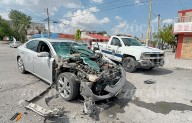 Conductor termina lesionado tras choque con camión en la Chamizal; responsable huyó