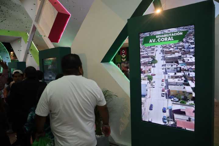 Seduvop acerca información y recibe solicitudes en la Fenapo 2025