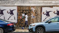 DC man seen throwing sandwich at agent charged with misdemeanor after grand jury declines indictment