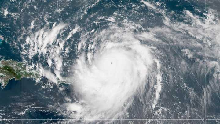 Trayectoria Huracán Erin Hoy: Ciclón Ya es Categoría 5; ¿Está Cerca de México?