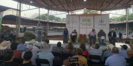 Sader entrega más de 300 apoyos económicos a productores del campo jaliscienses