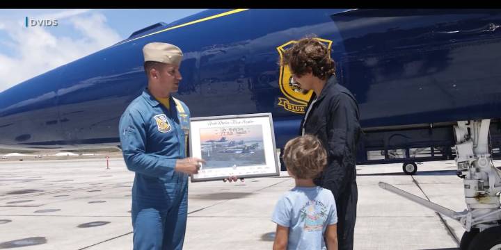Eddie winner trades surf for skies in Blue Angels ride