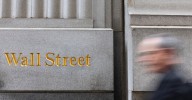 Cierra Wall Street en terreno mixto lastrado por pérdidas en grandes valores tecnológicos