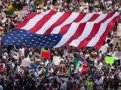 Organizaciones lanzan iniciativa para defender y proteger a los migrantes en EU
