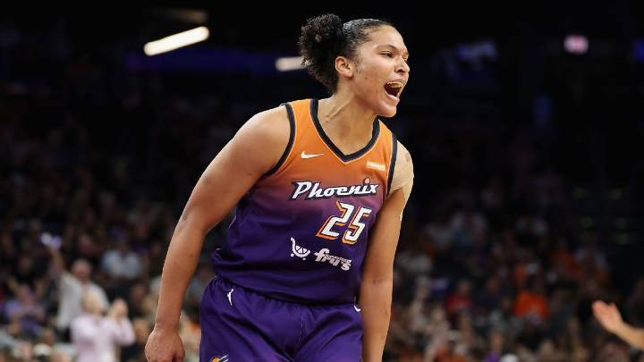 Mercury's Alyssa Thomas bags record 3rd triple