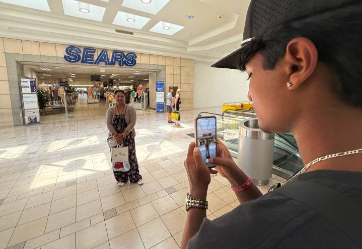 Sears at Concord mall is last one in California. Are its days numbered?