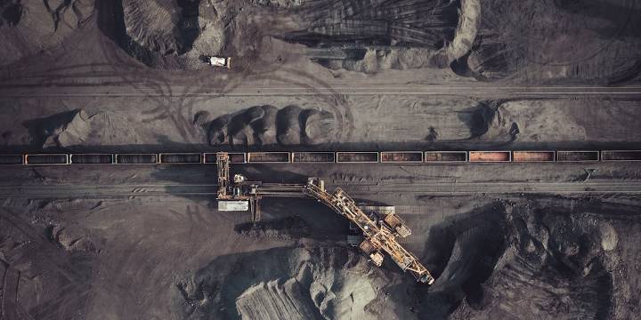 El cobre podría alcanzar los US$4,34 por libra en 2025, pero la industria en Latam enfrenta una carencia de talento especializado, según Erudia