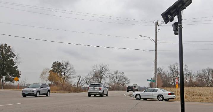 Hundreds of police departments use camera company accused of breaking state law