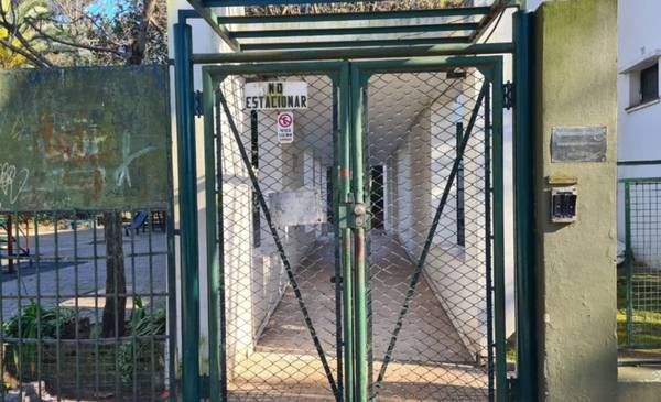 Paro docente en la UNLP: se siente con fuerza en los colegios y es dispar en las facultades