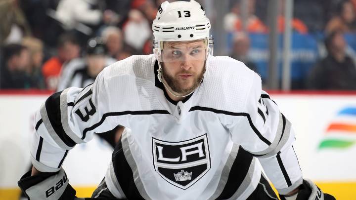 Clifford retires after 13 NHL seasons, joins Maple Leafs in player development role