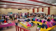 Familias de Nuevo Laredo se surten de útiles escolares en bazar 'Back to School'