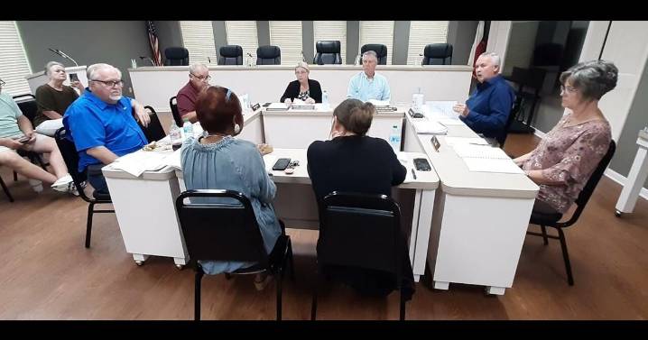 Council to consider electric rate increase to fill Light & Power Dept $400k deficit