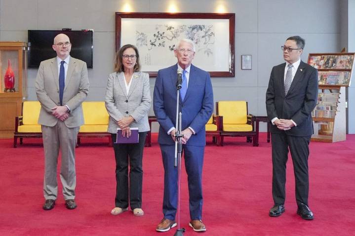China criticizes US senators’ Taiwan visit, calls it a threat to sovereignty