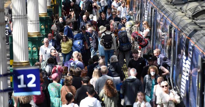 Edinburgh rail chaos as 'power outage' leads to potential cancellations