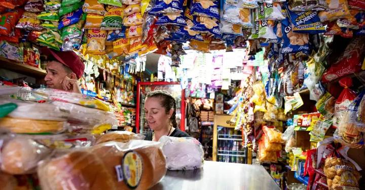 Bavaria lanza convocatoria para tenderos, bares y restaurantes y destina $100.000 millones anuales al fortalecimiento del comercio local