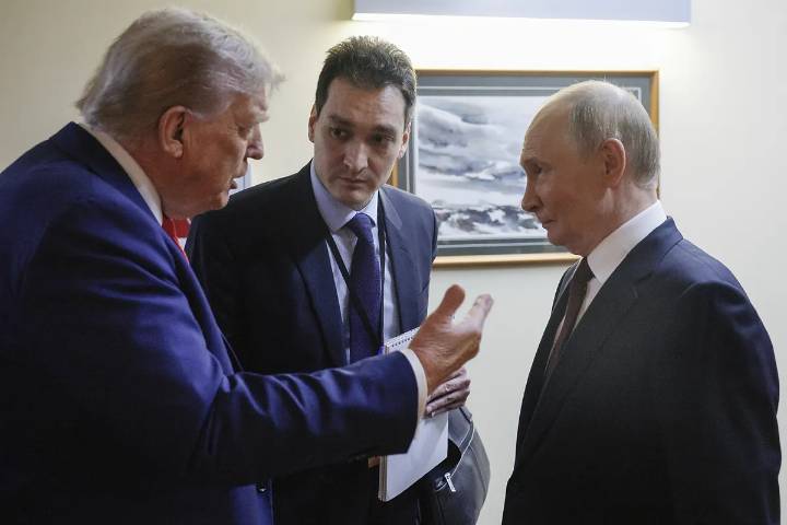 Las reacciones en EEUU a la reunión Trump-Putin: de 'candidato' al Nobel de la Paz a "lacayo de un criminal de guerra"