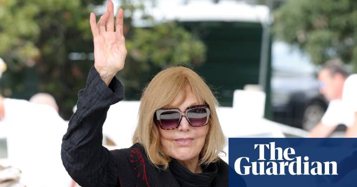 ‘I held on to what’s important’: Kim Novak on Hitchcock, Trump and her Venice lifetime achievement award